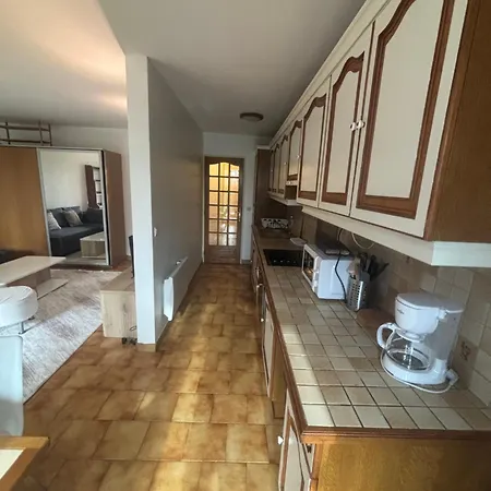 F2 Avec Terrasse, Parking Gratuit Apartament