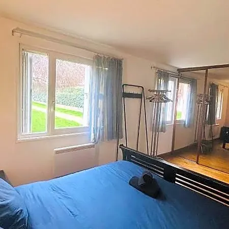 Apartment F2 Avec Terrasse, Parking Gratuit *